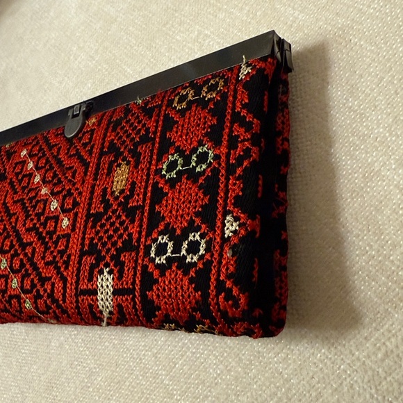 Tatreez Embroidered Clutch - Picture 3 of 5